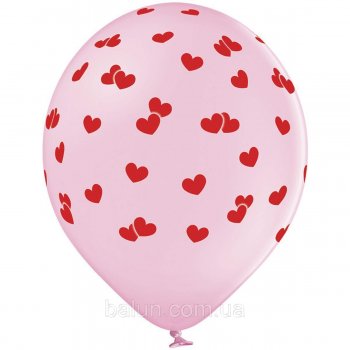 Повітряна кулька наповнена гелієм